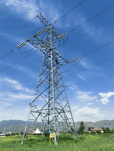 Torres de transmissão de energia de alta tensão