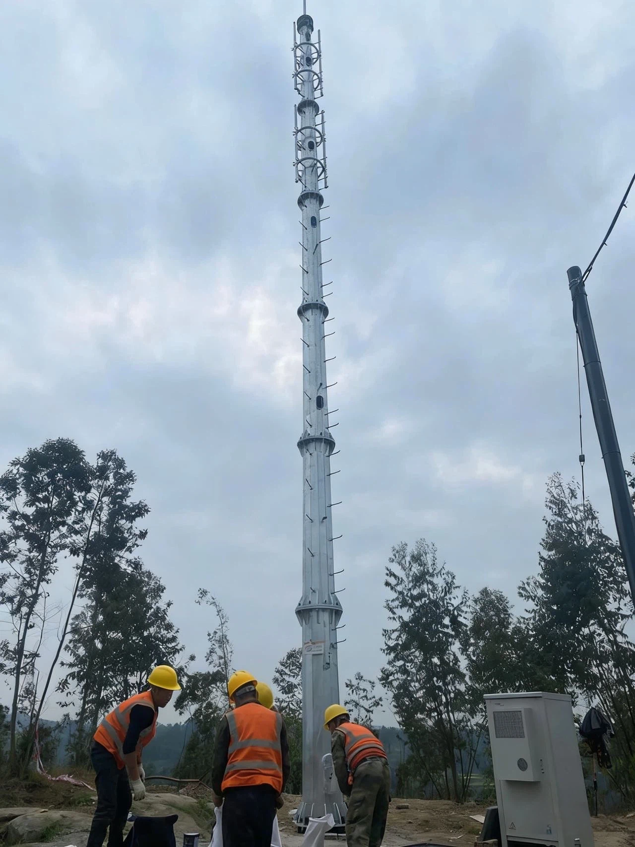 Torre de comunicação monopolo